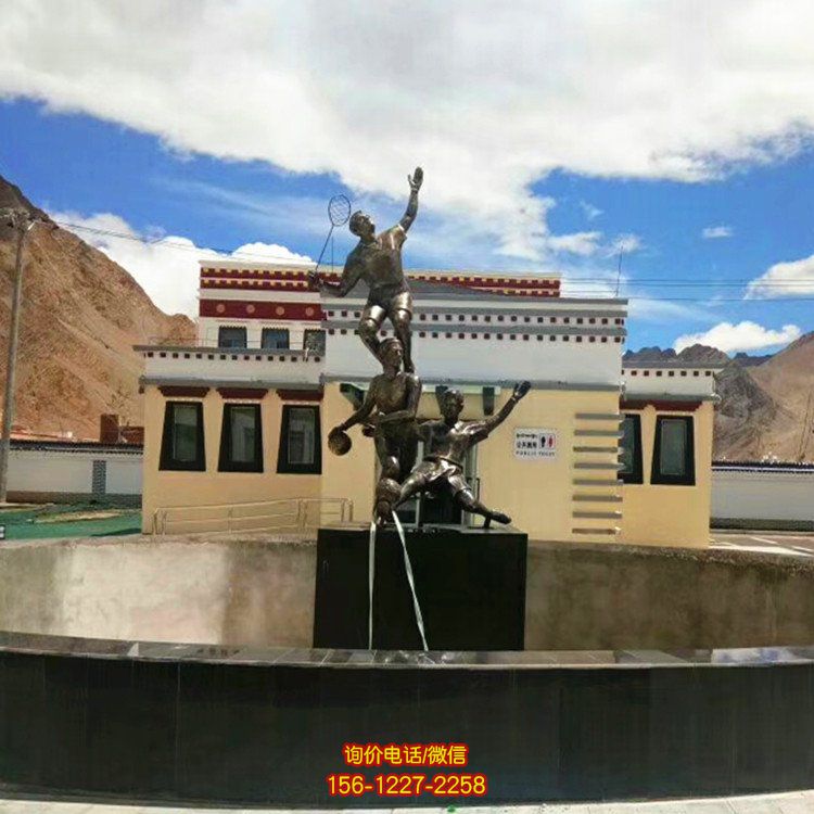 校園玻璃鋼仿銅運動打羽毛球的人物雕塑