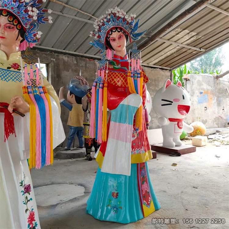 供應(yīng)玻璃鋼唱戲人物雕塑，戲曲文化雕塑加工廠